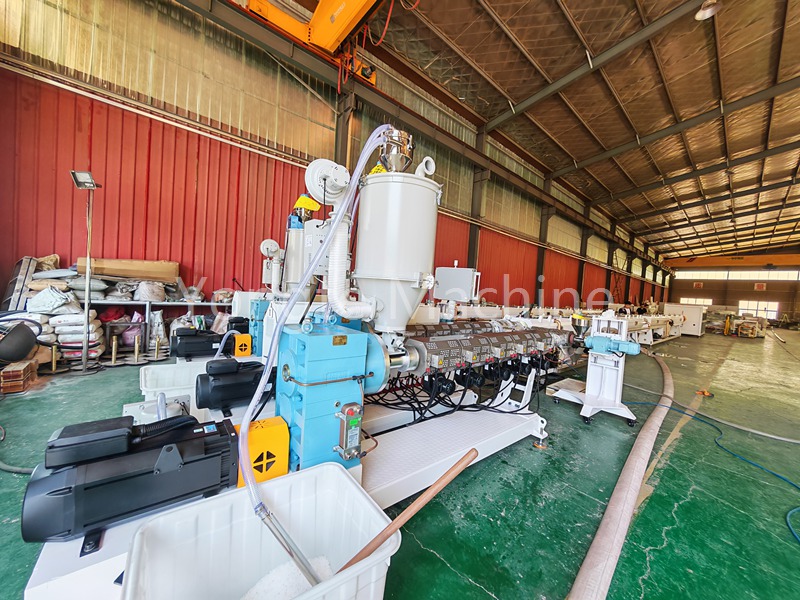 Yongte 75-125mm Τρία στρώματα PPR Pipe Line επιτυχώς