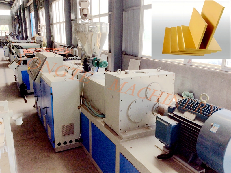 Το PVC Crust Foam Board καινοτομεί εφαρμογές μπάνιου, ο εξοπλισμός πλαστικών μηχανημάτων Yongte οδηγεί την αναβάθμιση της τεχνολογίας παραγωγής