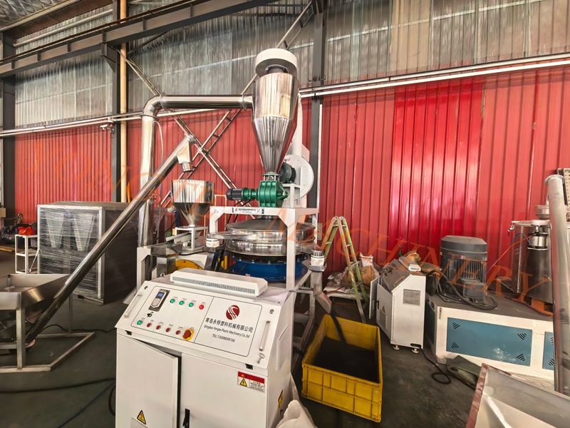 Τα πλαστικά μηχανήματα Yongte σπάνε το χάσμα στην επεξεργασία της σκόνης από καουτσούκ: Μειώνοντας το κόστος και αυξάνοντας την απόδοση