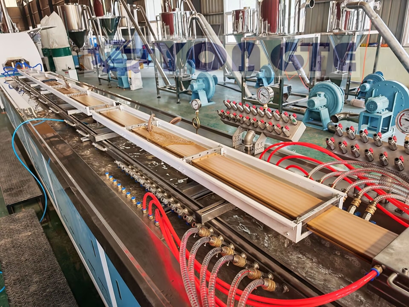 Η παγκόσμια ζήτηση για δάπεδα επιβραδυντικά φλόγας θερμαίνεται. Η Yongte Plastics Machinery επεκτείνεται σε αγορές του εξωτερικού