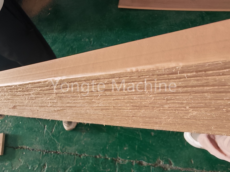 Πώς να φτιάξετε τραχιά υφή σαν ξύλο στην επιφάνεια των προϊόντων WPC;