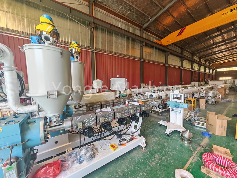 75-125mm Τρία στρώματα PPR Pipe Extrusion Line