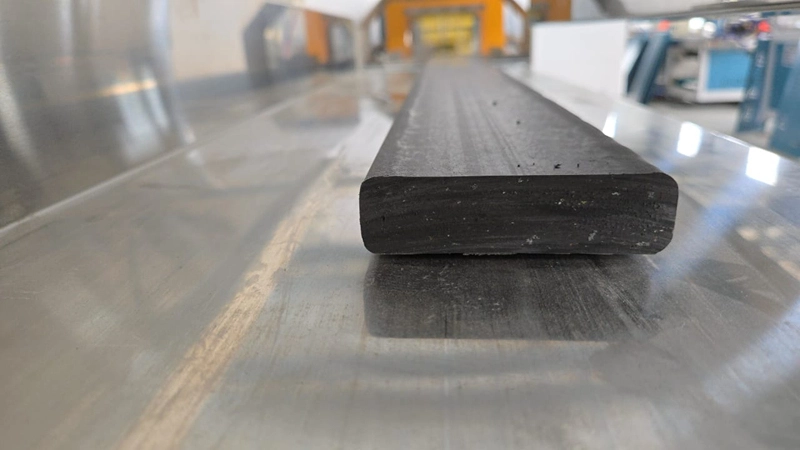 Μηχανή κατασκευής πλαστικών πλαισίων ξυλείας