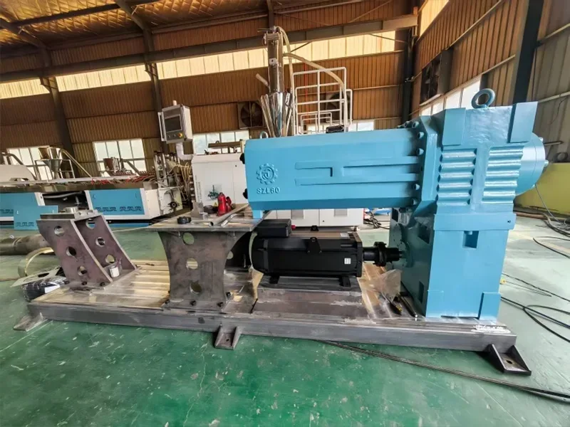 Εγκατάσταση εξωθητήρα SJSZ80/156 WPC