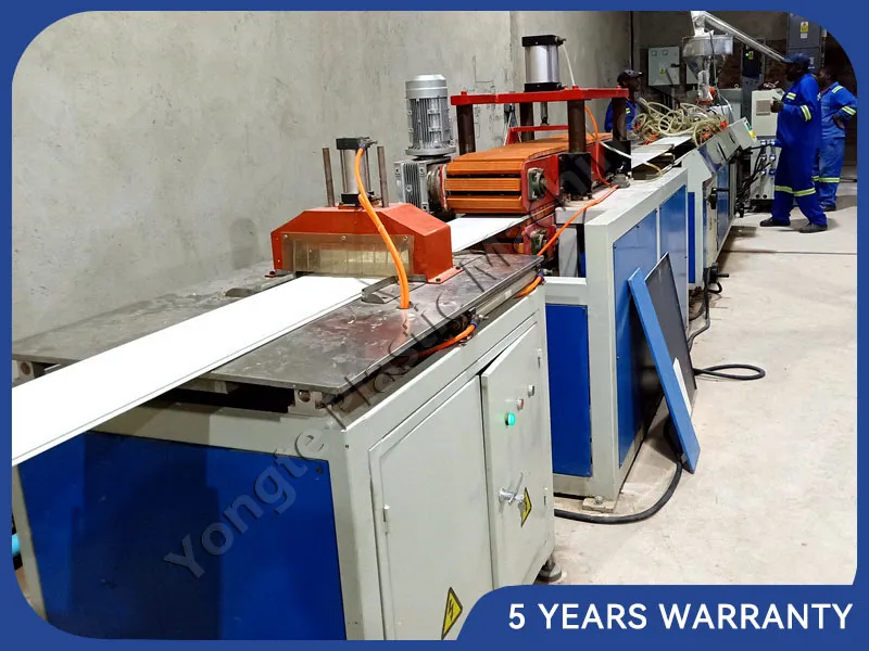 Μηχανή παραγωγής οροφής οροφής PVC